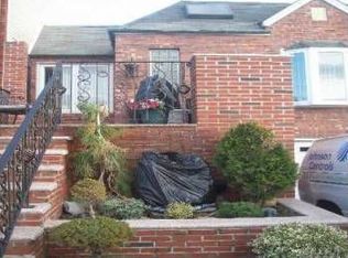 6814 60th Rd, Maspeth, NY 11378