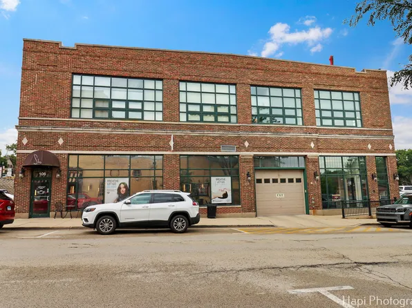 110 N 2nd St APT 5, Dundee, IL 60118