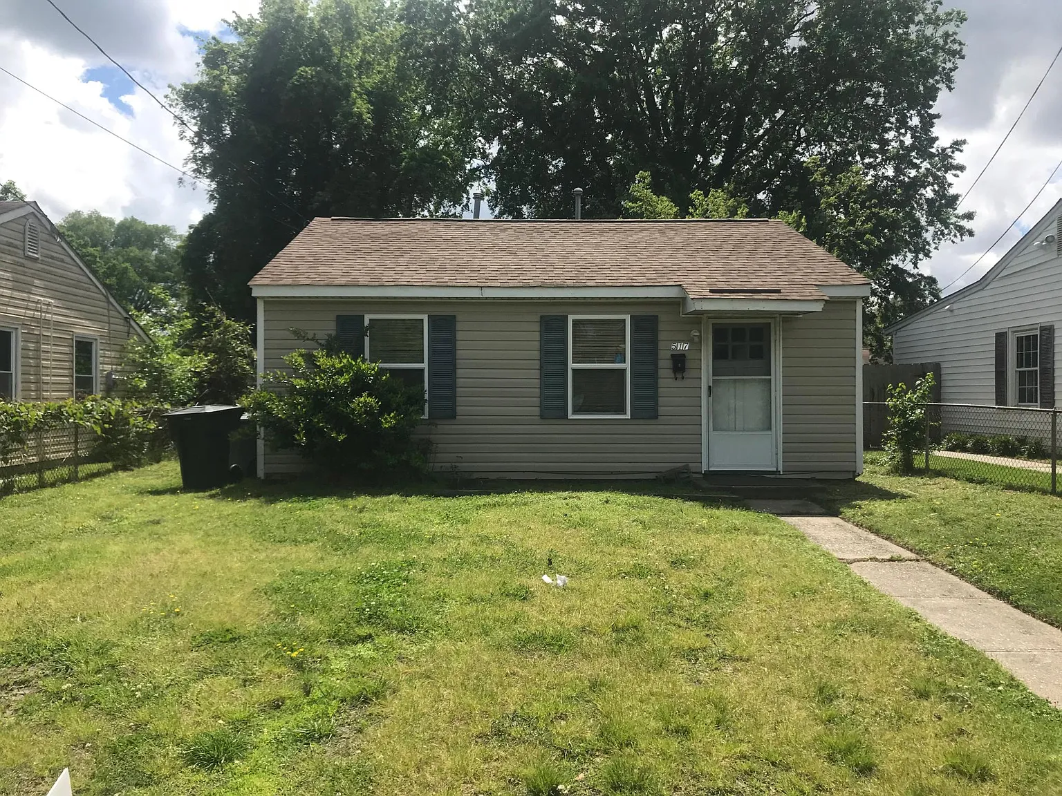 2 bed, 624 sqft, $1,350 — Photo 1
