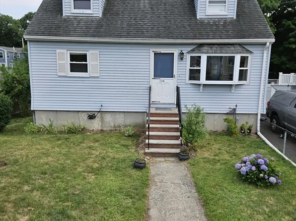 135 Crane St, Dedham, MA 02026