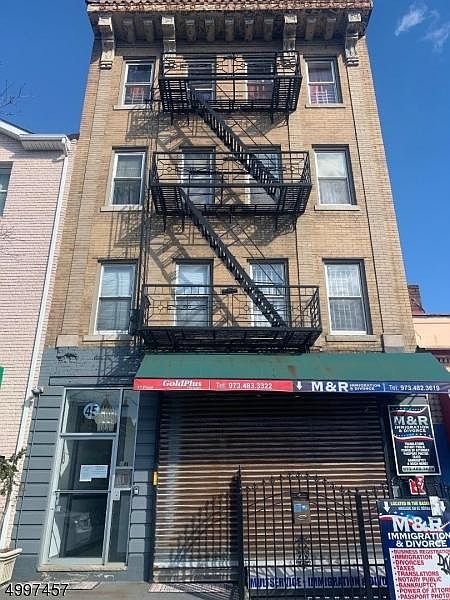 1st image of 45 Bloomfield Ave #6
