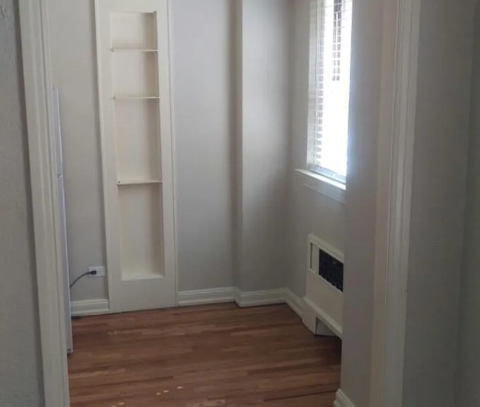 Grosvenor Arms Apartments — Photo 26