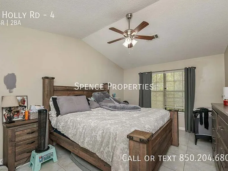 4 Holly Rd #4 — Photo 14