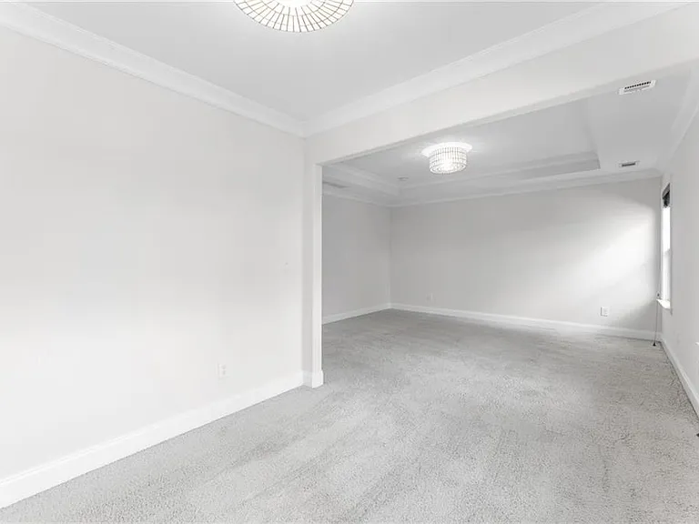 1394 Doublegate Dr — Photo 32