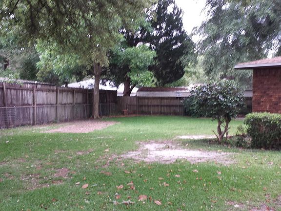 4th image of 121 2nd St