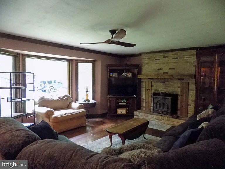 1 Fillmore Rd — Photo 3