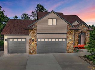 5160 Pine Tree Dr, Rapid City, SD 57702