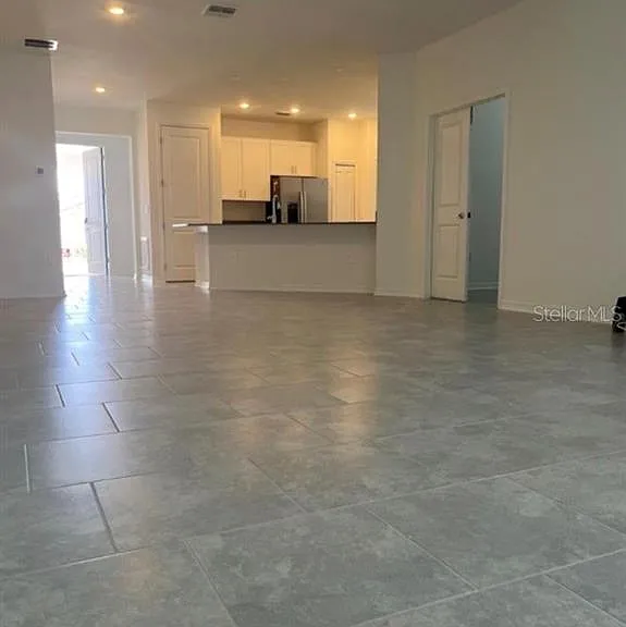 855 Turner Ln — Photo 3
