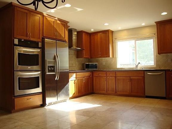 3rd image of 4620 Barlin Ct
