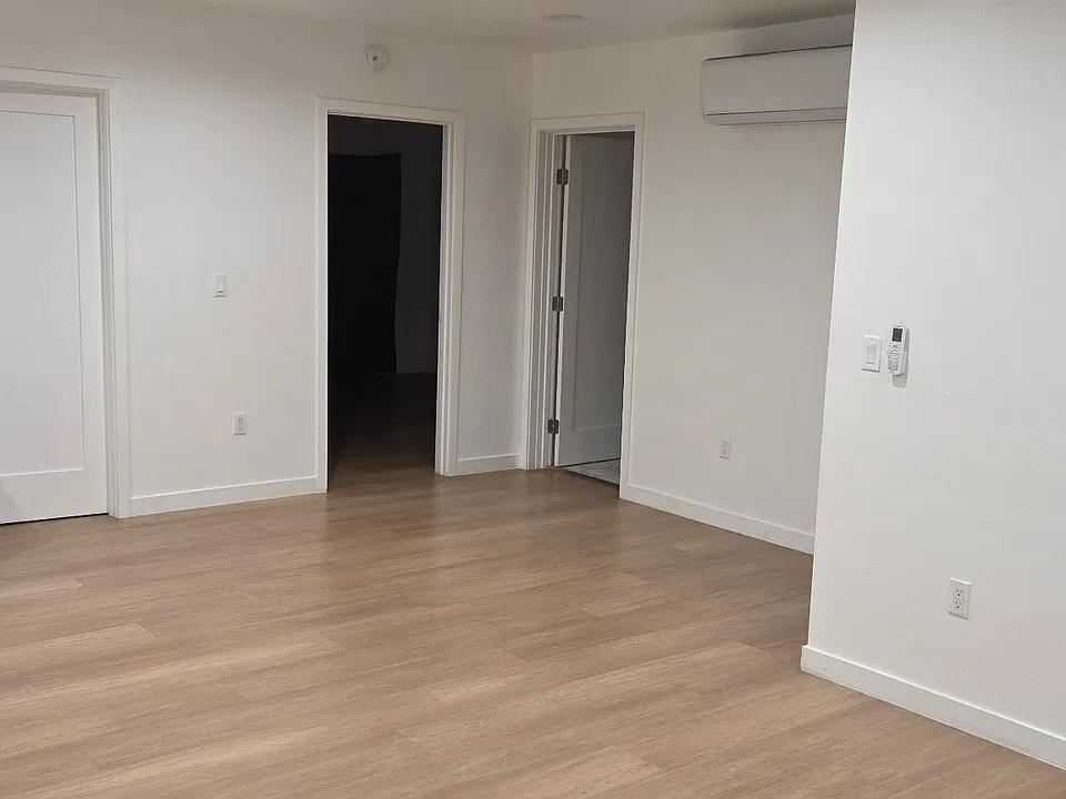 6933 Emil Ave #1/4