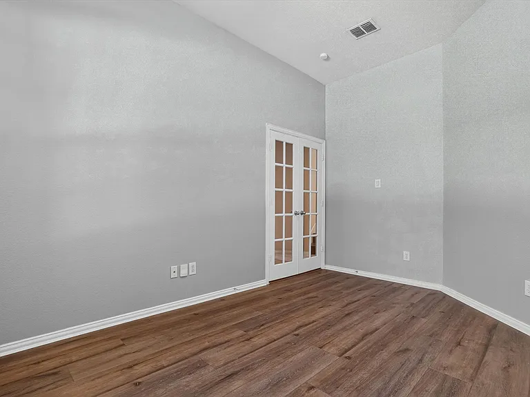 11945 Henderson Dr — Photo 20