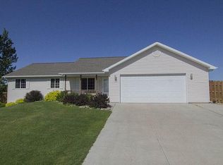 3126 S 15th St, Manitowoc, WI 54220
