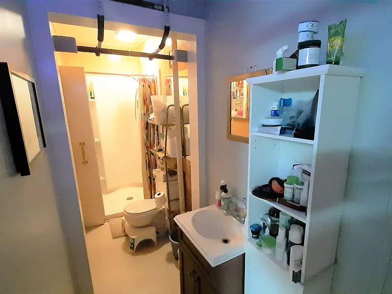 510 E Seneca Street — Photo 7