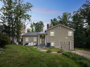 2217 Laurel Ridge Rd, Vienna, VA 22181