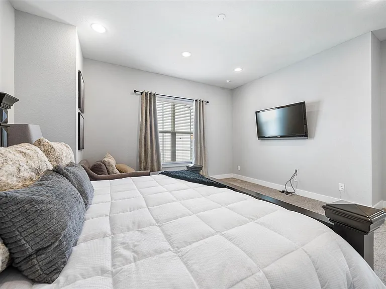 8411 Hempstead Rd #A — Photo 28