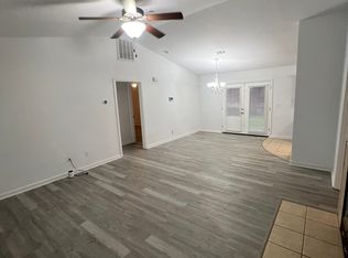 415 Slash Cir, Midway, FL 32343