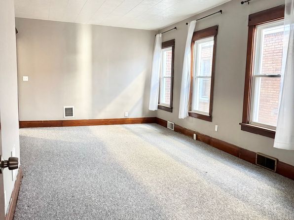 145 Southside Pkwy #4