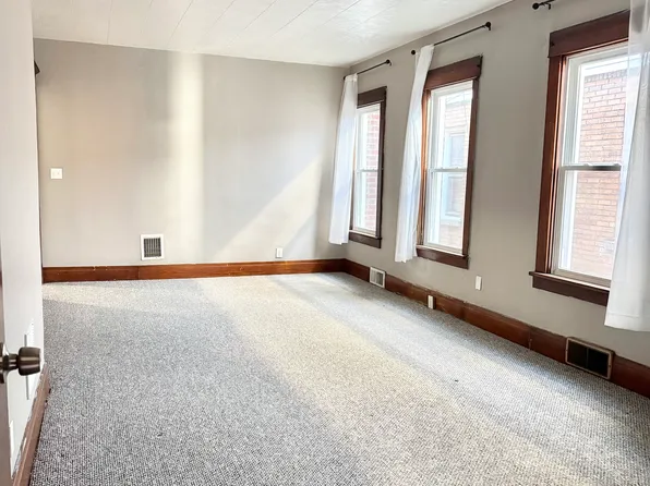 145 Southside Pkwy #4, Buffalo, NY 14220