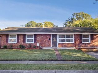 1121 Richmond Dr, Metairie, LA 70003