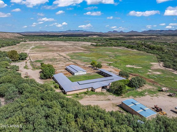 5th image of 4489 N Ocotillo Road