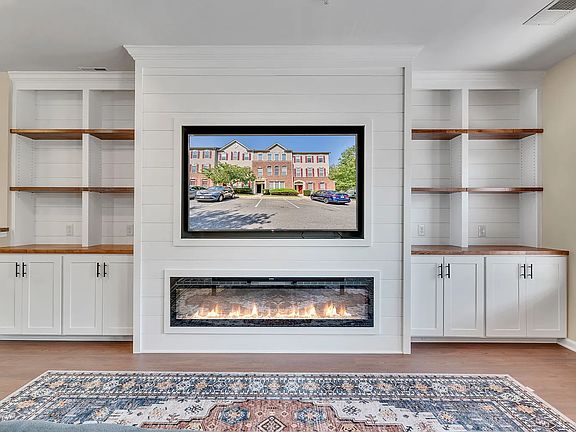 2nd image of 8051 Forest Ridge Dr