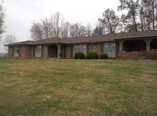 65 Davis Ln, West Liberty, KY 41472