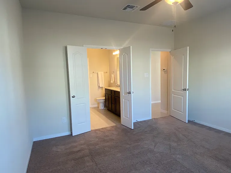2220 Chia Ct — Photo 12