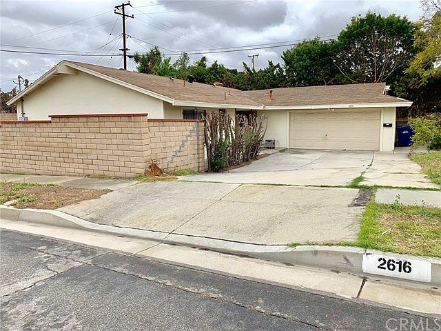 1st image of 2616 Tortosa Ave