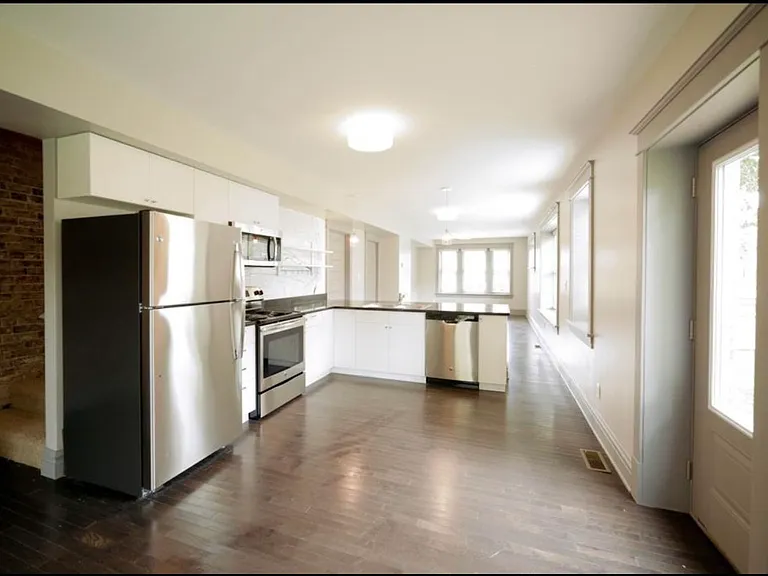 4336 McRee Ave #E — Photo 2