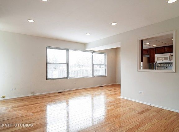 3rd image of 2094 N Ginger Creek Dr #25B
