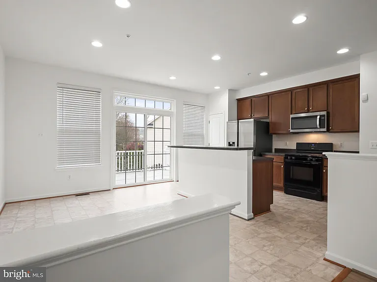 43578 Marguerite Way — Photo 8
