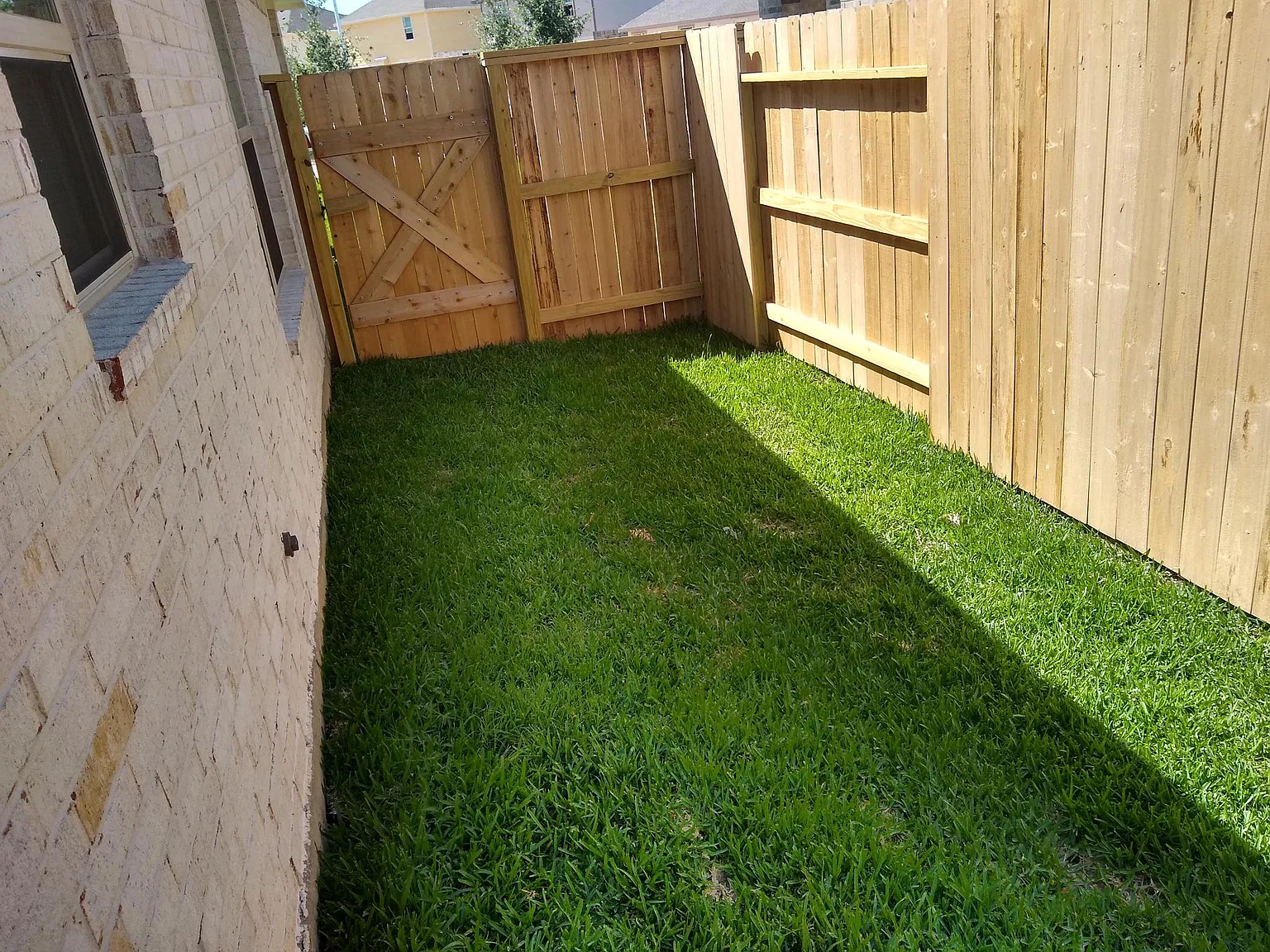 4 bed, 1313 sqft, $1,900 — Photo 4