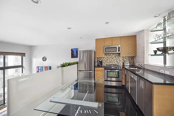 Sold by Town Residential | media 10
