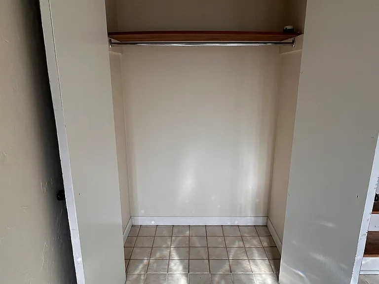 1122 Fernview Dr — Photo 4