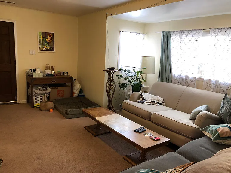 1820 Grove St — Photo 4
