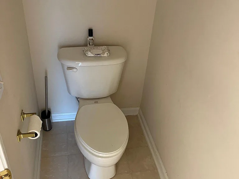 8005 Lancken Dr — Photo 20