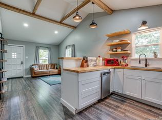 18058 Lagloria Rd, Elmendorf, TX 78112