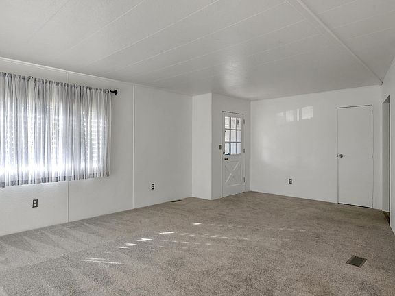 5th image of 19 Acapulco Drive