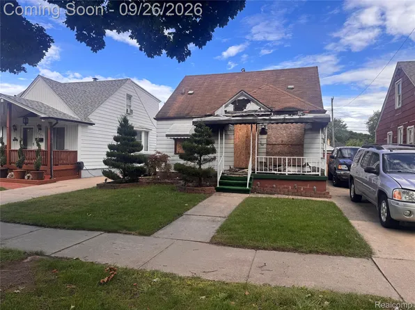 7997 Weddel St, Taylor, MI 48180