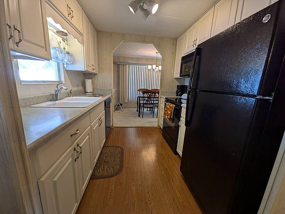 3rd image of 15777 Bolesta Rd #1045