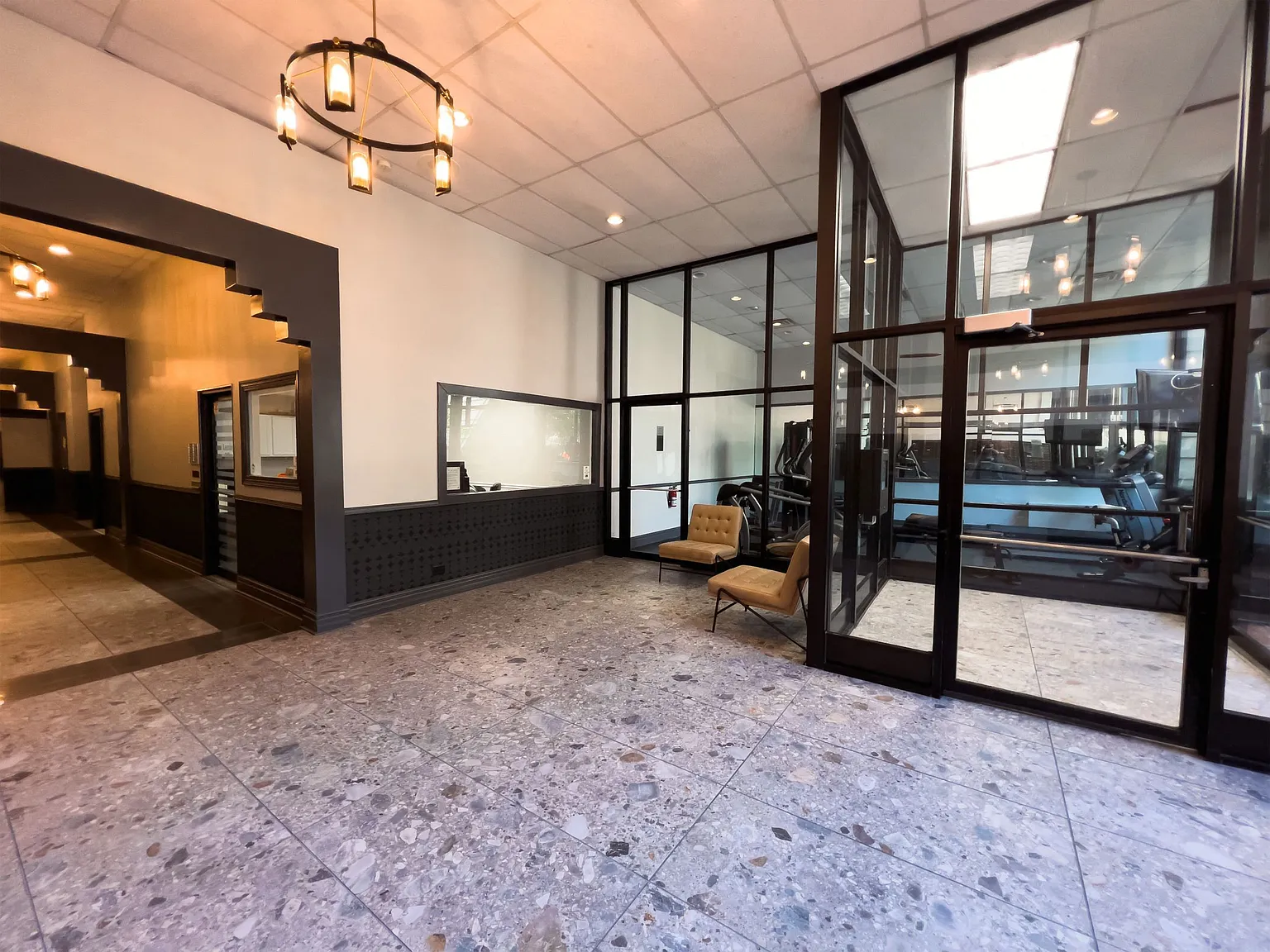 Times Square Apartments — Photo 2