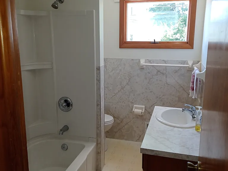 5175 Scioto Darby Rd — Photo 4