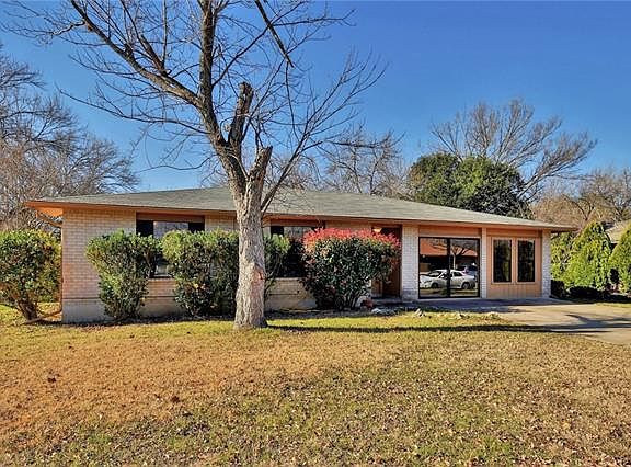 2nd image of 1404 W Mesa Park Dr