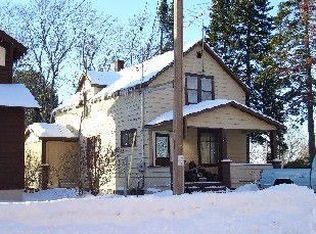 211 Hibbert St, Ironwood, MI 49938