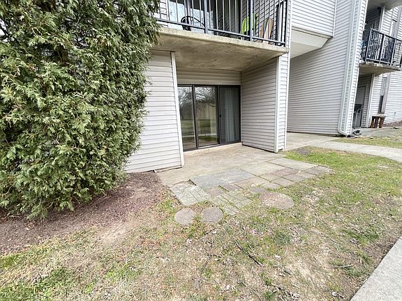 2nd image of 106 Duvall Ln APT T3