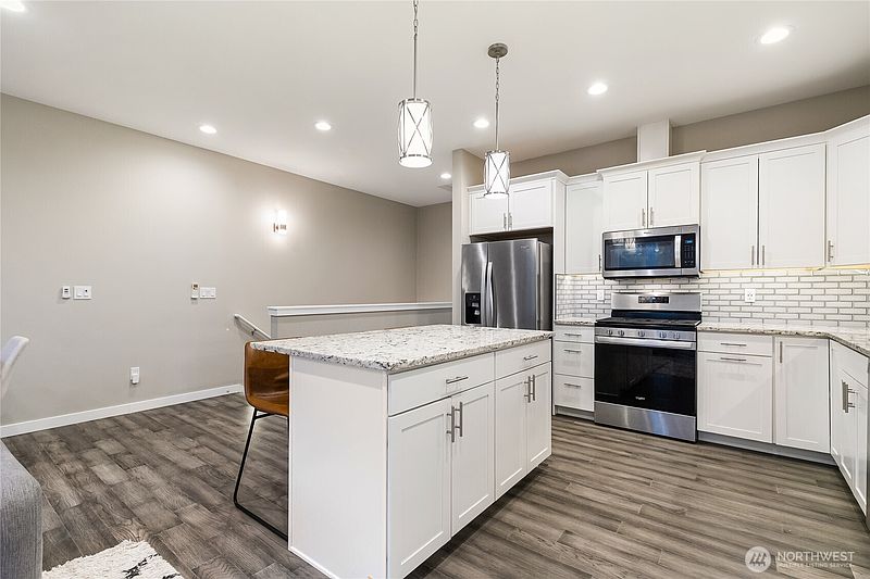 4th image of 5683 Sunstone Place #102