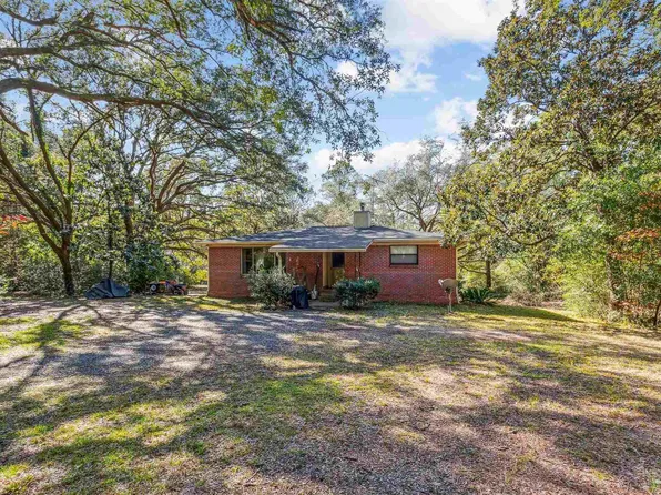 7665 Lund Rd, Milton, FL 32570