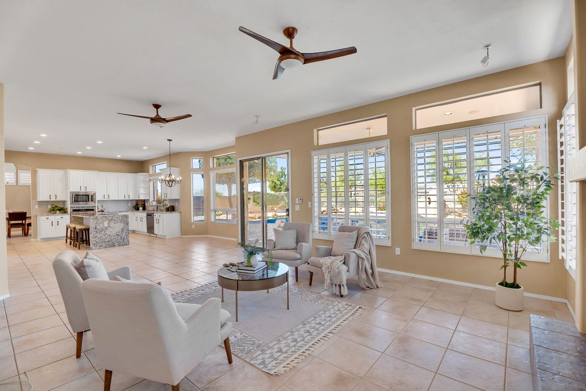 next background image