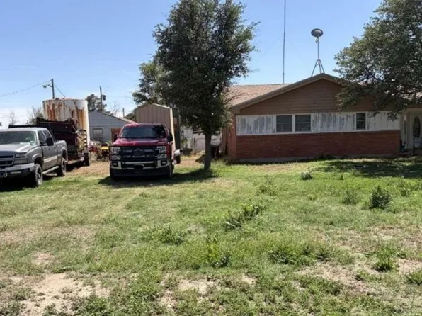 9989 W Palm Dr, Odessa, TX 79764