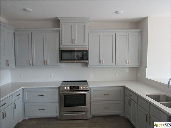 5th image of 406 W Crestwood Dr #A
